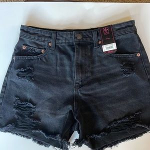 NWT No Boundaries HR destructed midi short Black